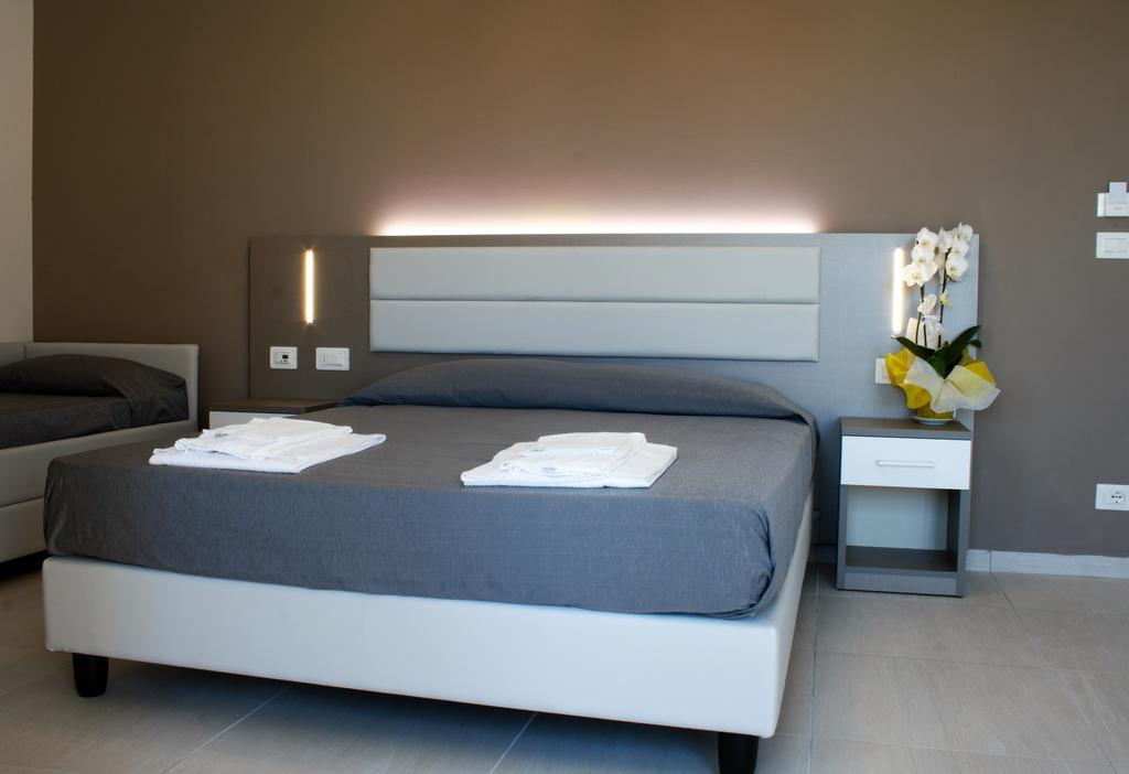 Gfh - Hotel Sole Resort & Spa Marotta Buitenkant foto