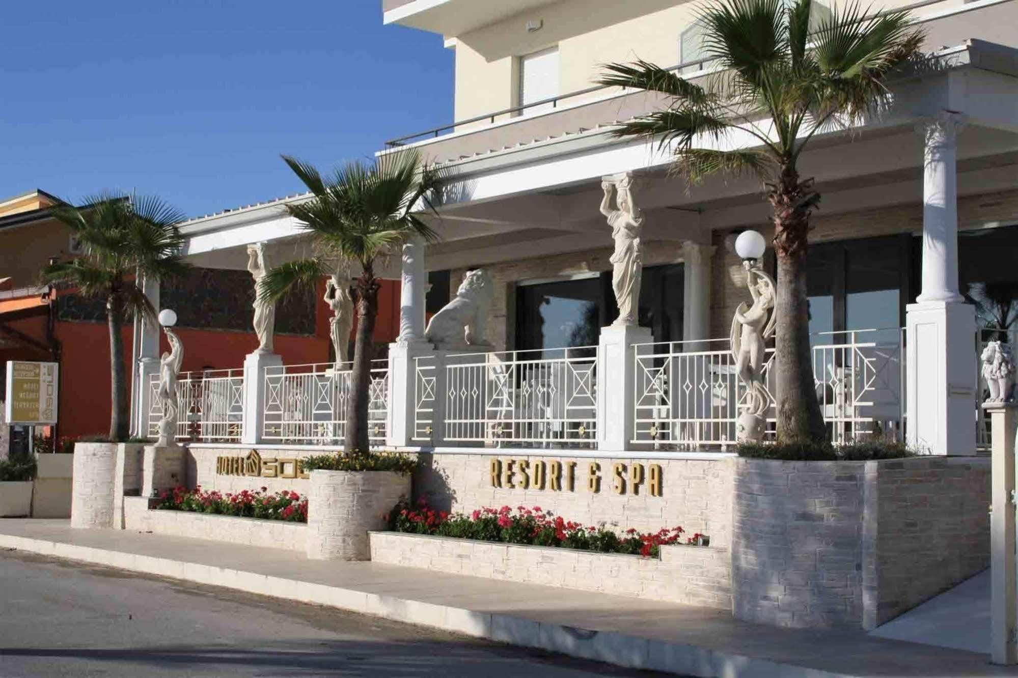 Gfh - Hotel Sole Resort & Spa Marotta Buitenkant foto